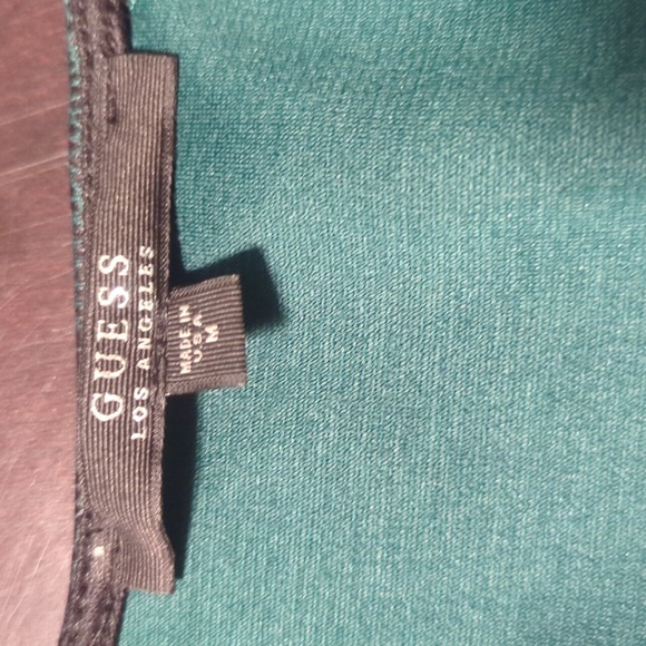 ✨50% OFF✨ Guess green snake peplum top - Picture 5 of 8